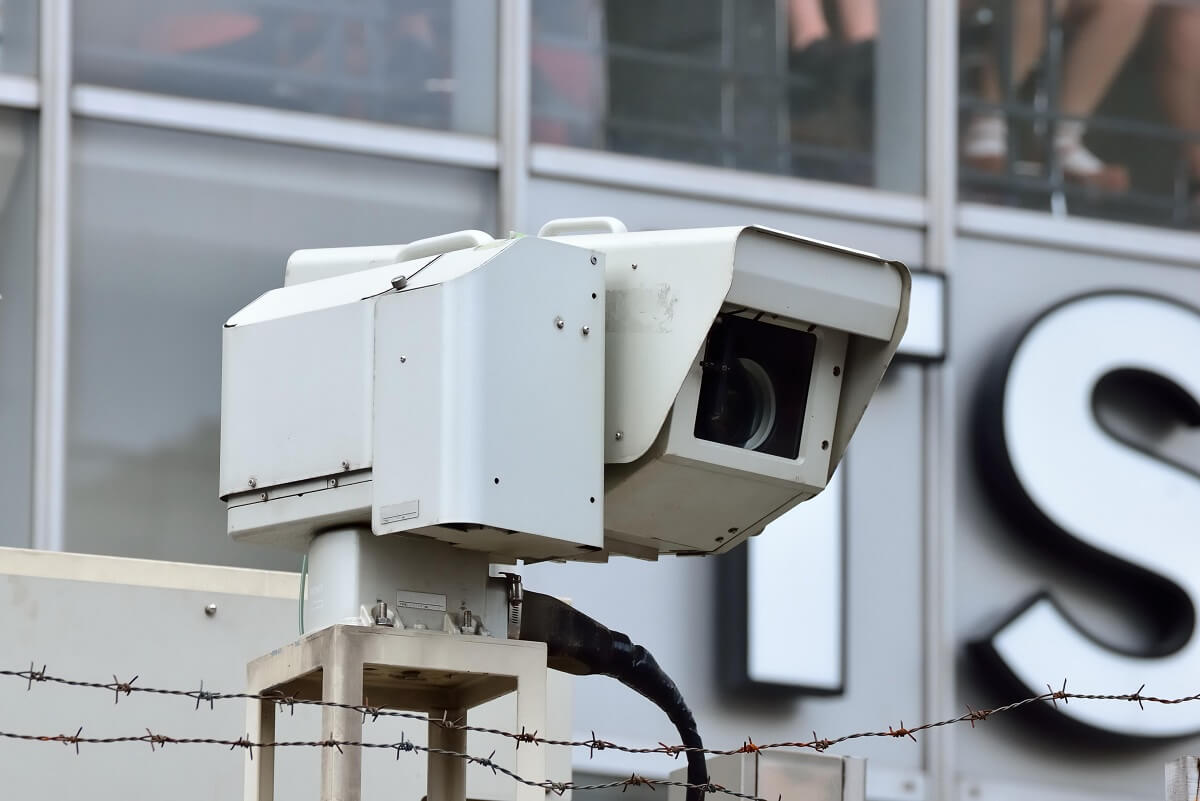 Ochrona perymetryczna – co to jest i gdzie znajduje zastosowanie?